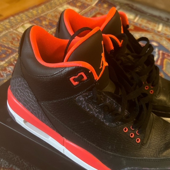 Nike Air Jordan’s Size 10 - Picture 5 of 8